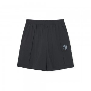 MLB Basic Gorpcore 7.5In Woven Sweatshirts Set Up Shorts New York Yankees Shorts | UF42-F2OS