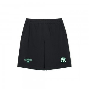 MLB Varsity Logo 9In Shorts New York Yankees Shorts | HW45-G2YO