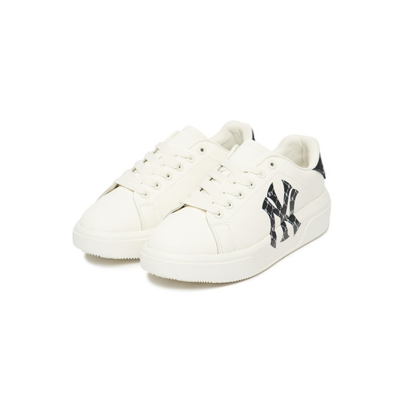 MLB CHUNKY Classic Heel MONOGRAM New York Yankees Sneakers | XL95-F8VM