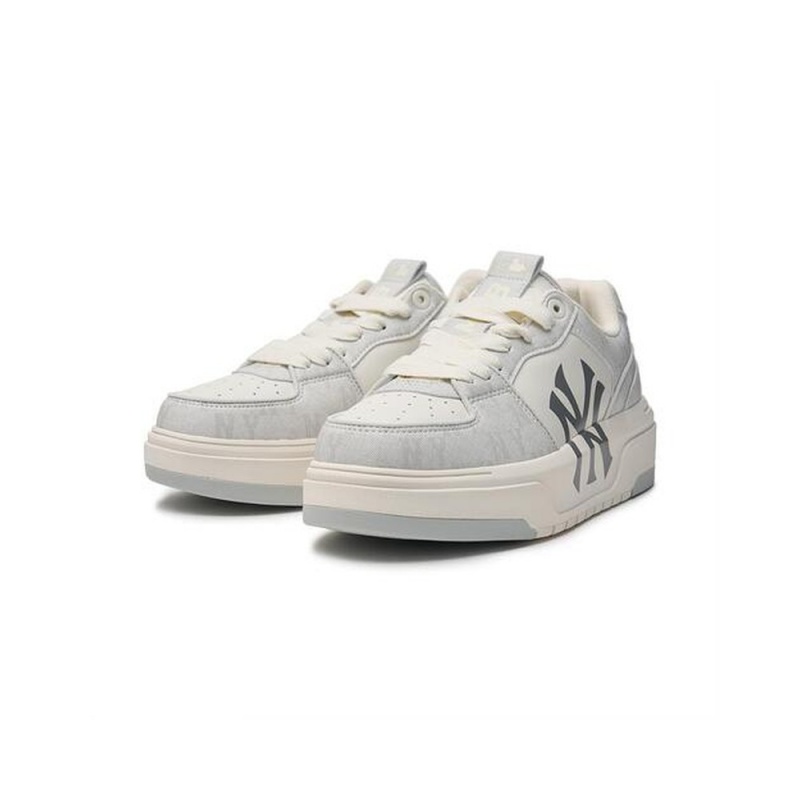 MLB CHUNKY Liner Denim Classic Monogram New York Yankees Sneakers | YR99-M1QF