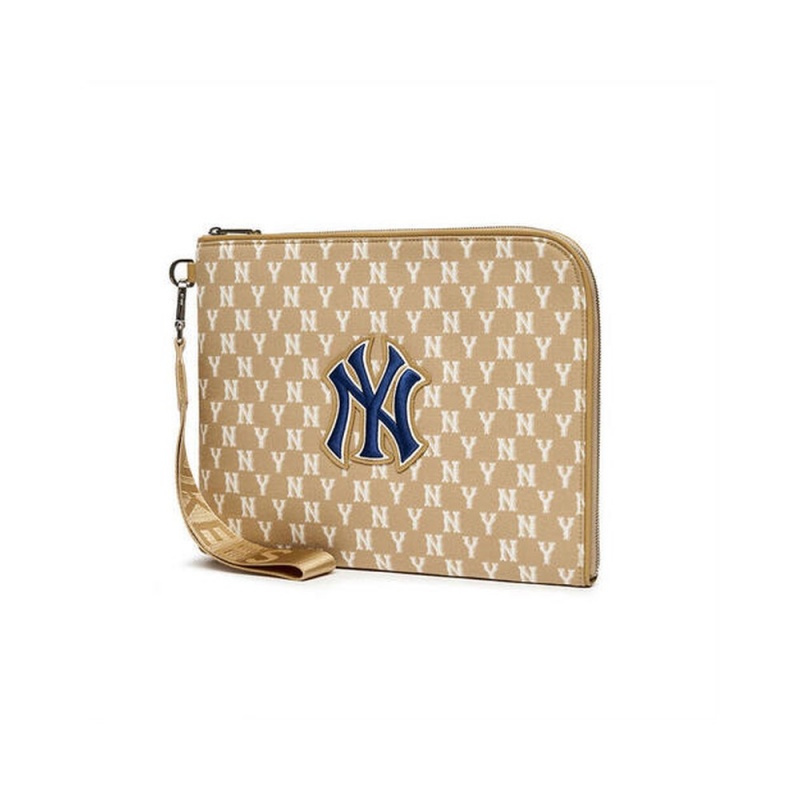 MLB MONOGRAM Digital Device Pouch S New York Yankees Wallets | GP34-V0RB